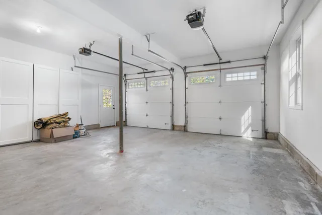 $889,900 | 3 Paddington Place, Nashua, NH 03064