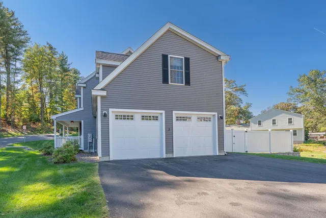 $889,900 | 3 Paddington Place, Nashua, NH 03064