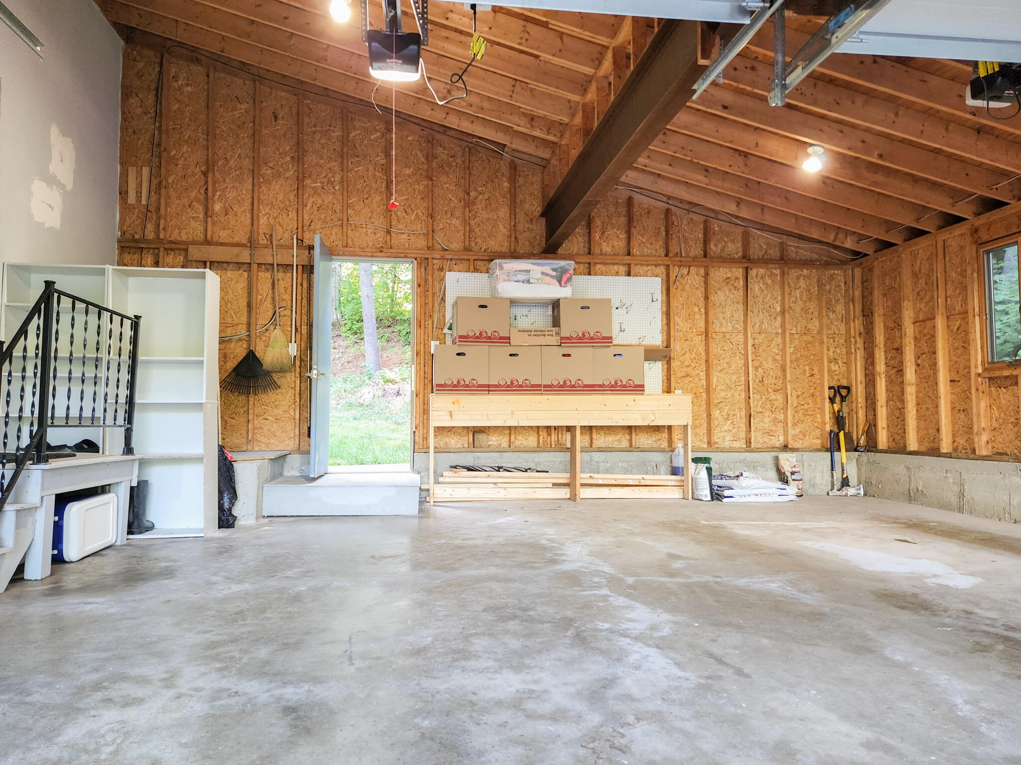 36 Meadowbrook Road Bangor, ME 04401 - Photo 66 of 72 garage 2
