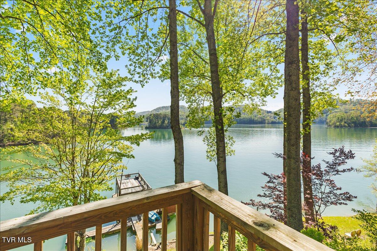 143 Lakeside Drive Butler, TN 37640 - Photo 17 of 70 42-128A5065