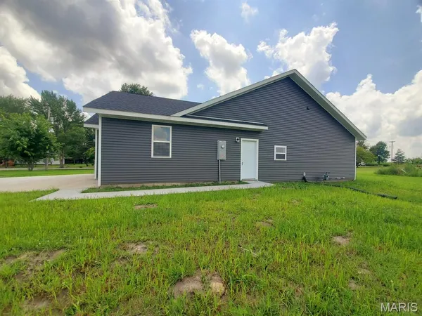 $379,000 | 410 North Sheldon Avenue, Kahoka, MO 63445