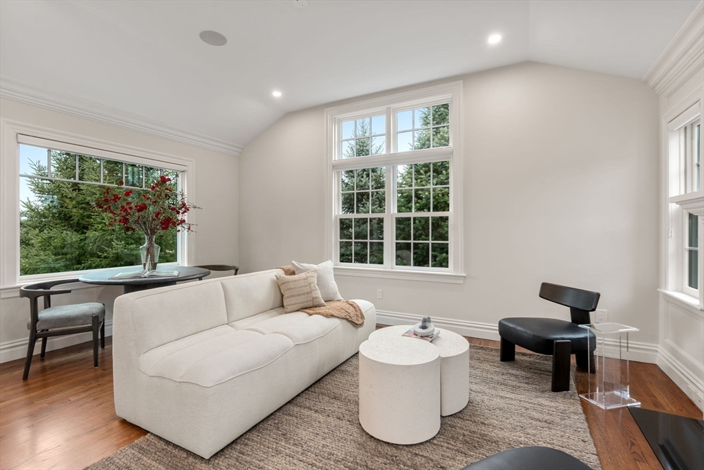 23 Pine Summit Circle, Unit 23 Weston, MA 02493 - Photo 9 of 36