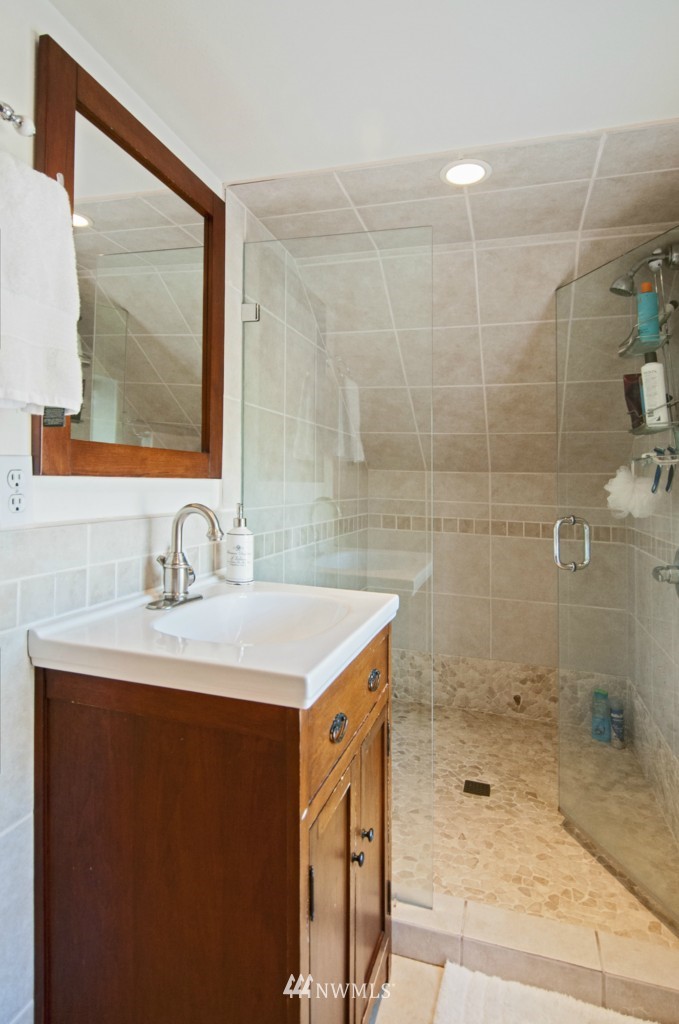 1108 North 46th Street Seattle, WA 98103 - Photo 14 of 20 Gallery Image 14