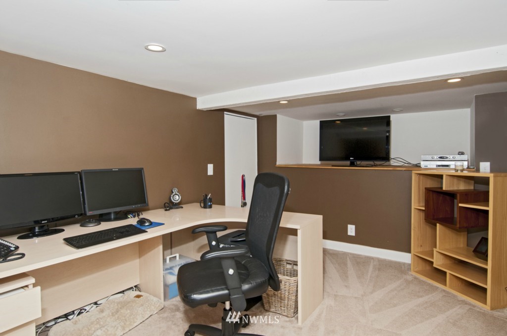 1108 North 46th Street Seattle, WA 98103 - Photo 18 of 20 Gallery Image 18
