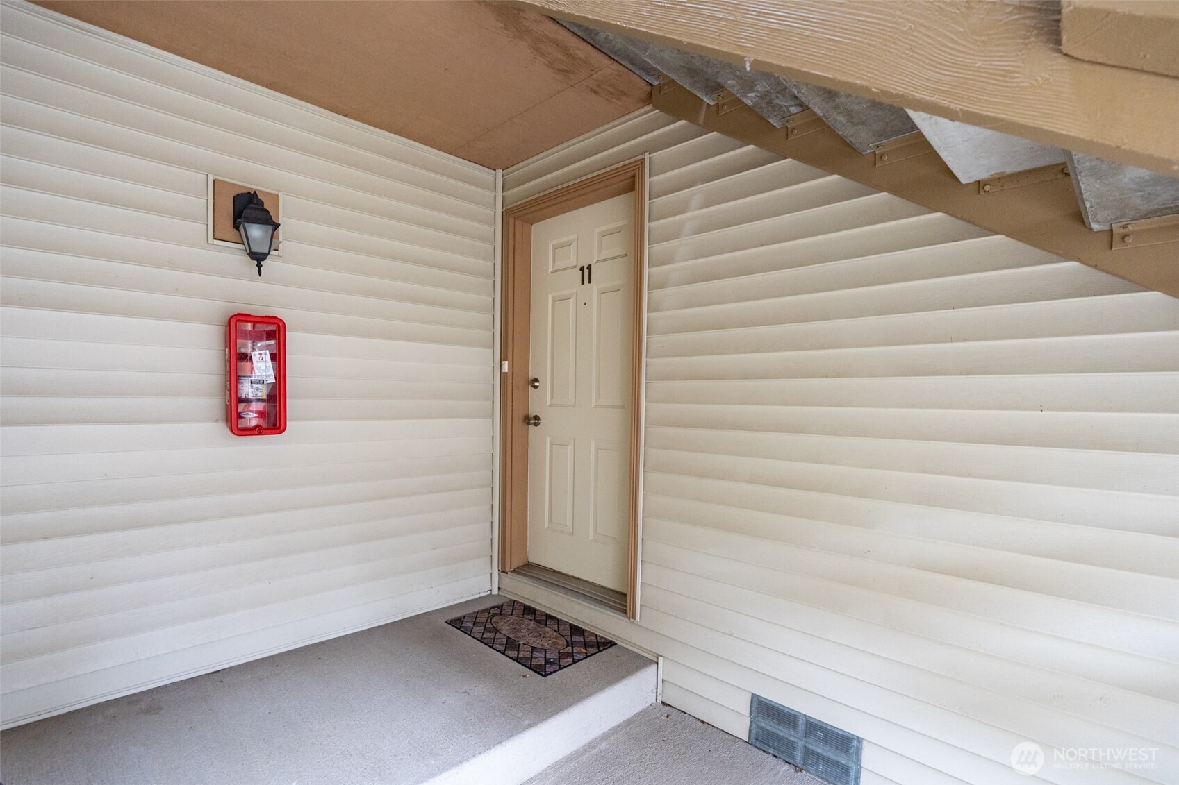 17306 119th Lane Southeast, Unit M11 Renton, WA 98058 - Photo 4 of 25