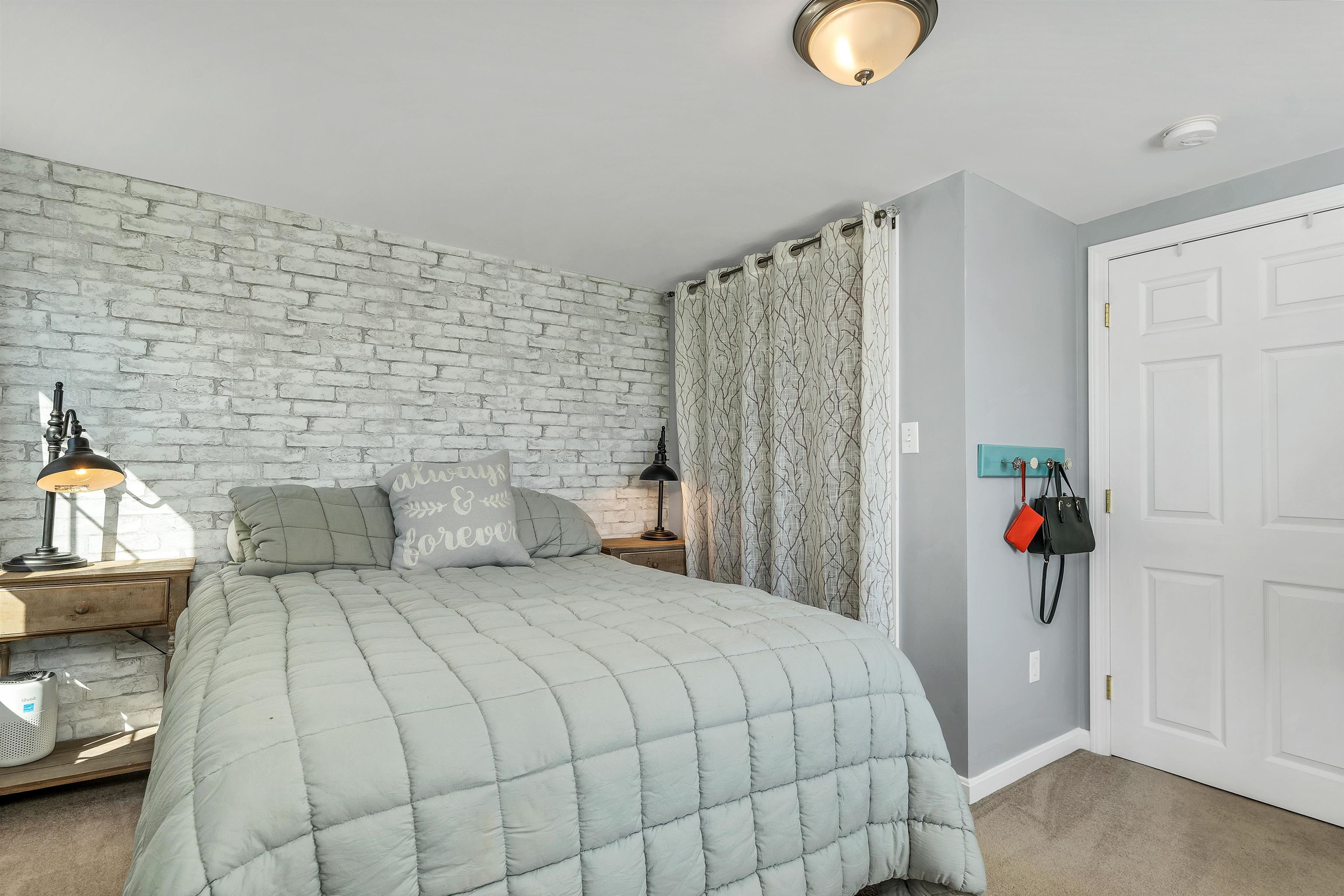 82 Bay Street Wolfeboro, NH 03894 - Photo 17 of 31