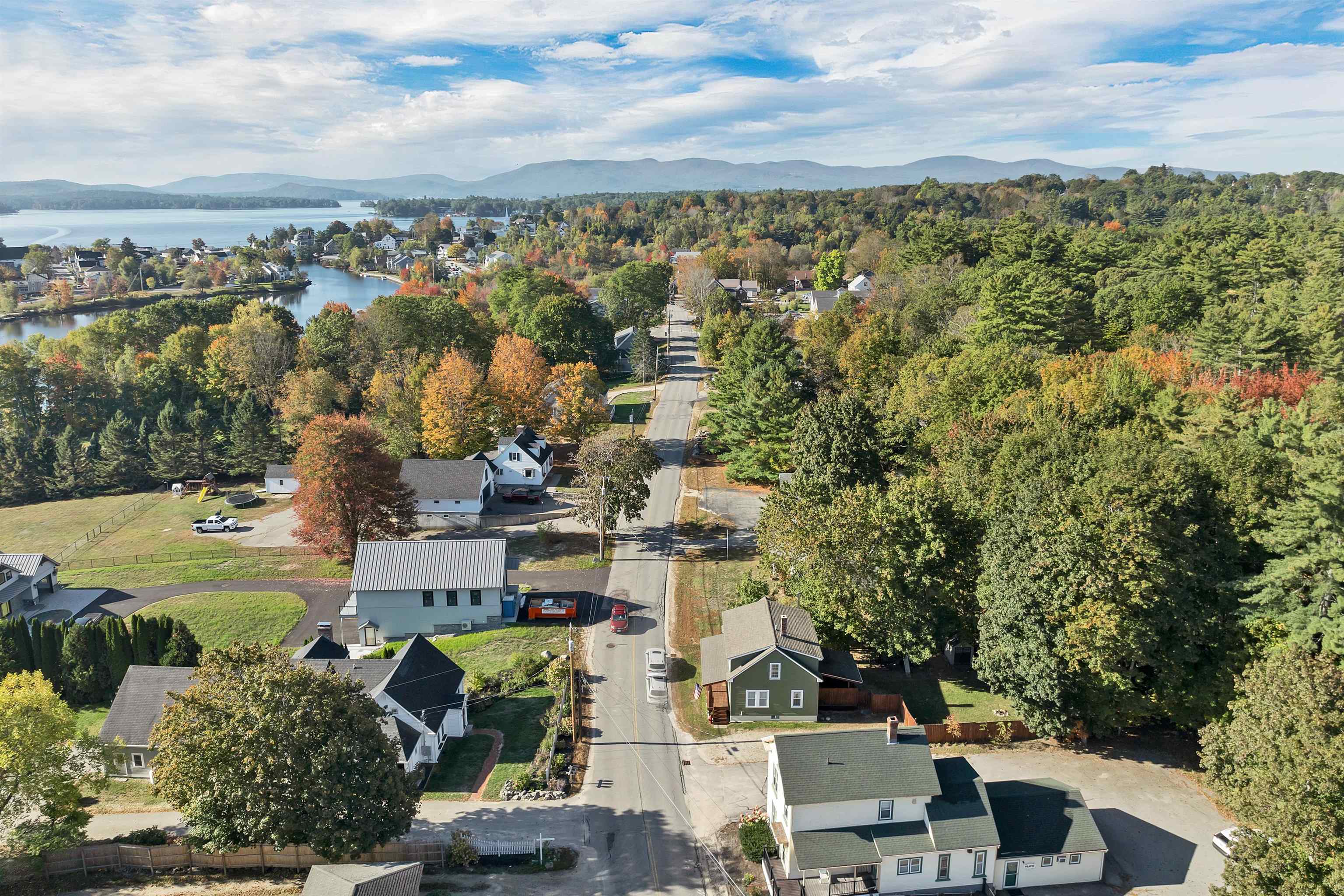 82 Bay Street Wolfeboro, NH 03894 - Photo 24 of 31