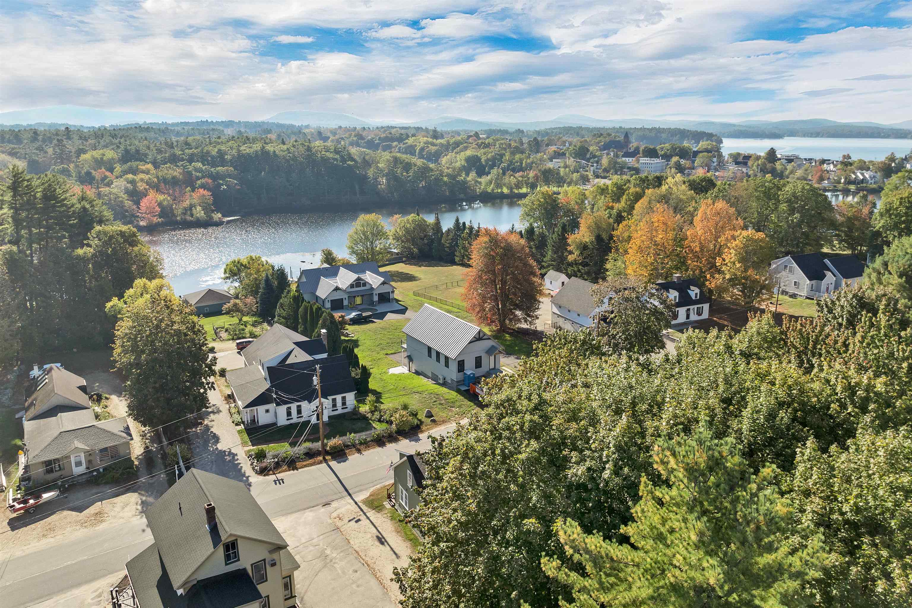 82 Bay Street Wolfeboro, NH 03894 - Photo 30 of 31