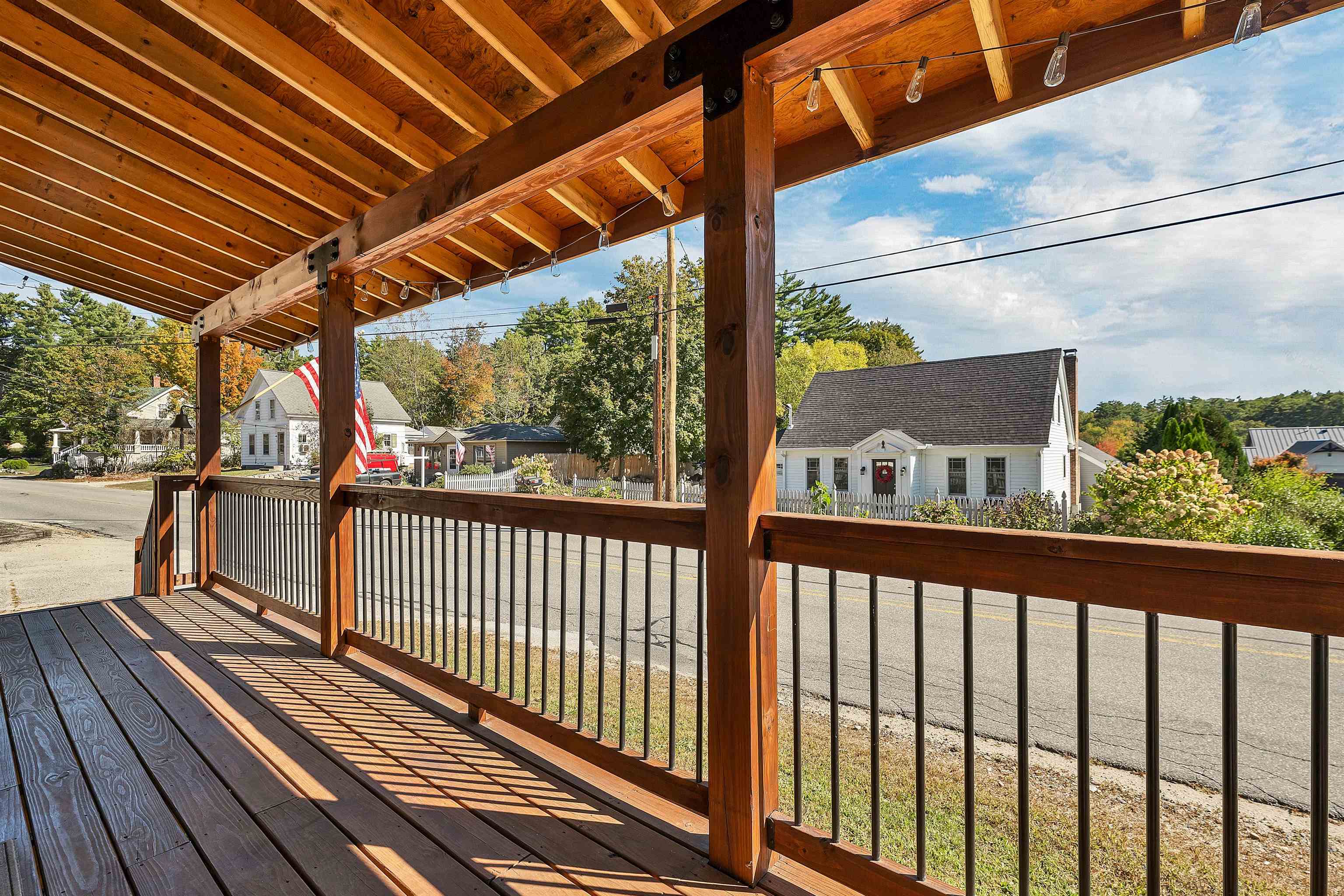 82 Bay Street Wolfeboro, NH 03894 - Photo 8 of 31