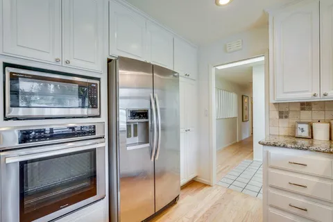 $3,498,000 | 1624 Newcastle Drive, Los Altos, CA 94024