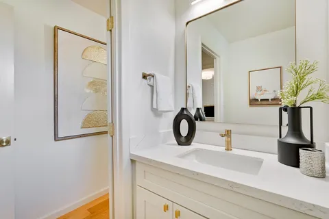 $3,498,000 | 1624 Newcastle Drive, Los Altos, CA 94024