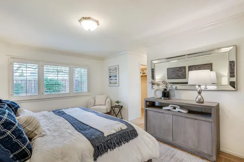 $3,498,000 | 1624 Newcastle Drive, Los Altos, CA 94024