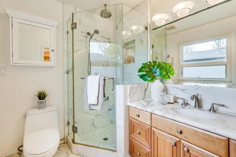 $3,498,000 | 1624 Newcastle Drive, Los Altos, CA 94024