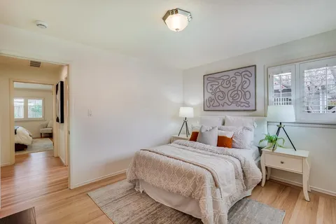 $3,498,000 | 1624 Newcastle Drive, Los Altos, CA 94024