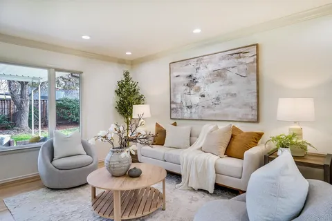 $3,498,000 | 1624 Newcastle Drive, Los Altos, CA 94024