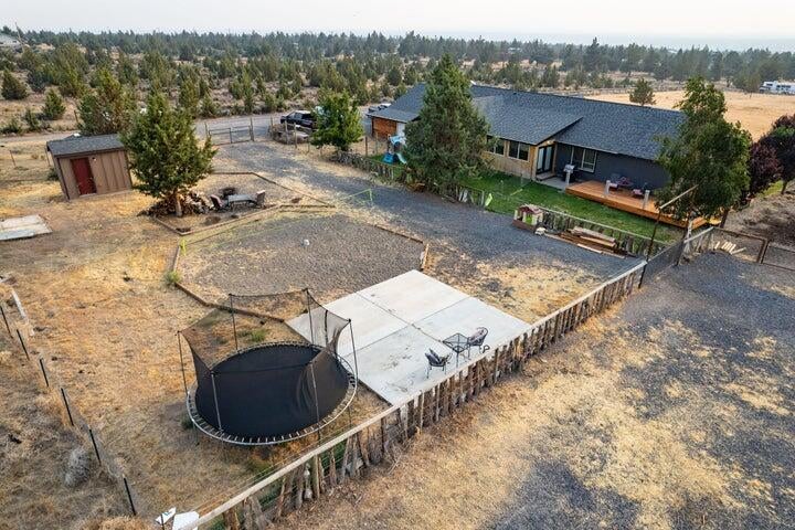 13302 Shumway Road Powell Butte, OR 97753 - Photo 30 of 51 sr40