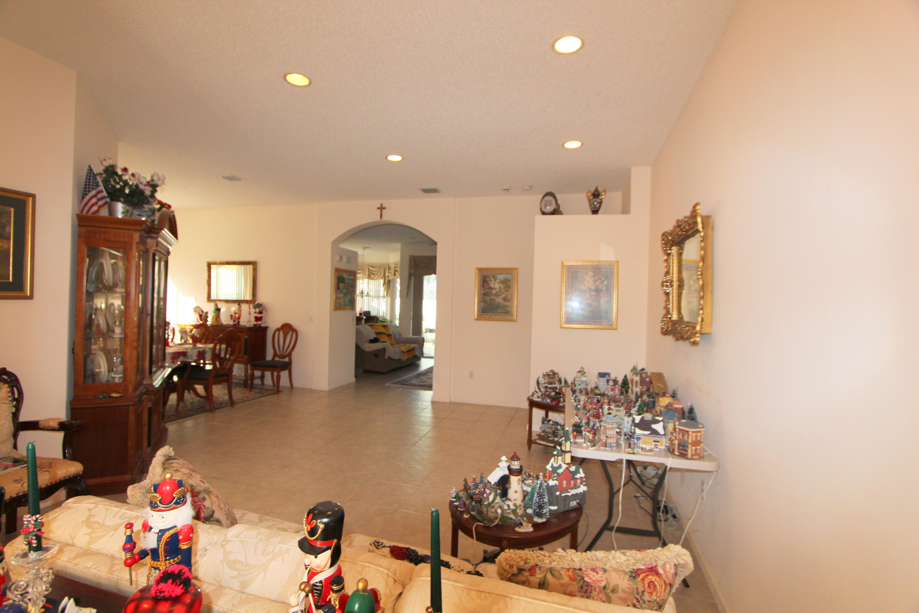 2068 Reston Circle Royal Palm Beach, FL 33411 - Photo 14 of 52 IMG_0653