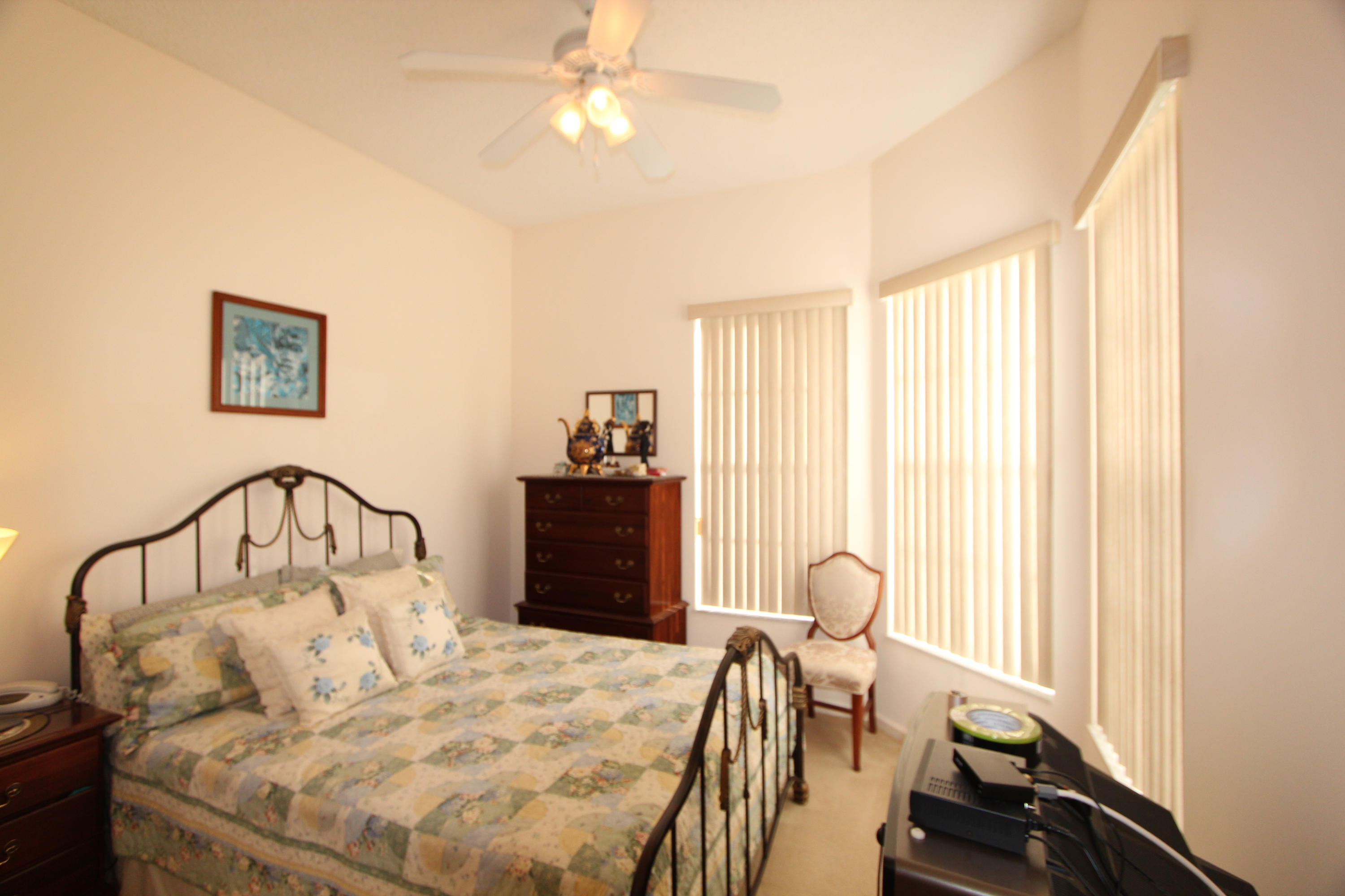 2068 Reston Circle Royal Palm Beach, FL 33411 - Photo 18 of 52 IMG_0673