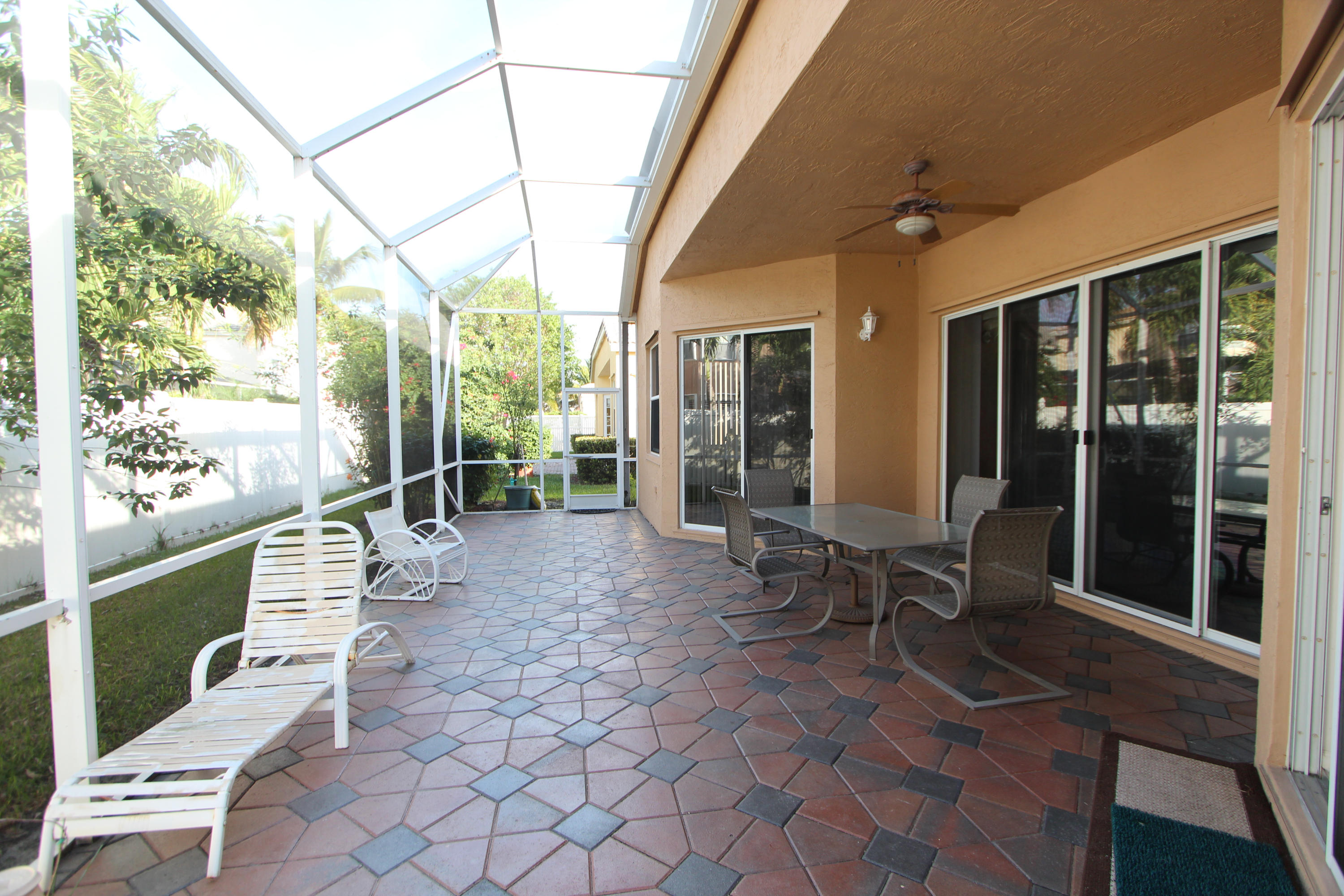 2068 Reston Circle Royal Palm Beach, FL 33411 - Photo 34 of 52 IMG_0686