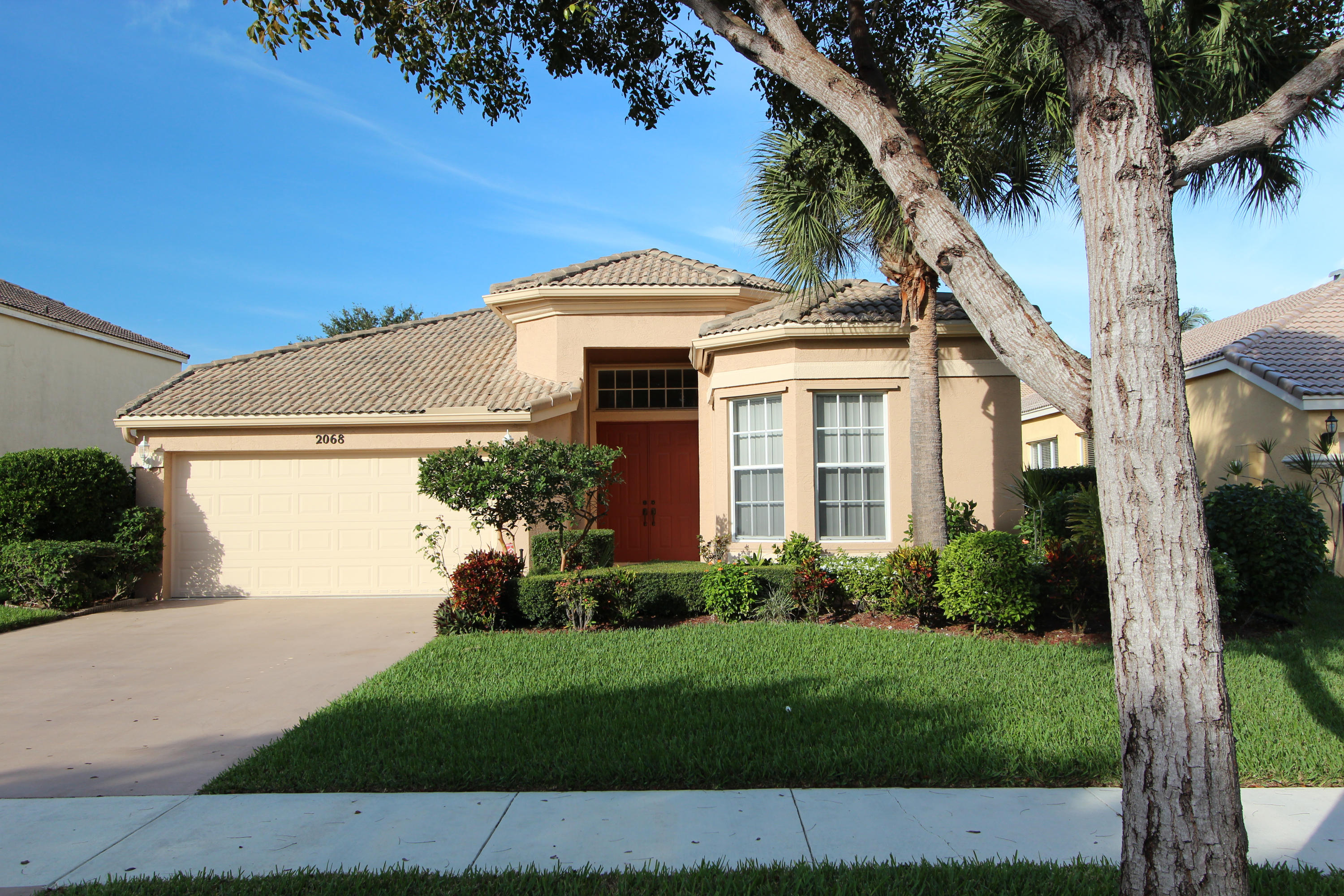 2068 Reston Circle Royal Palm Beach, FL 33411 - Photo 5 of 52 IMG_0645