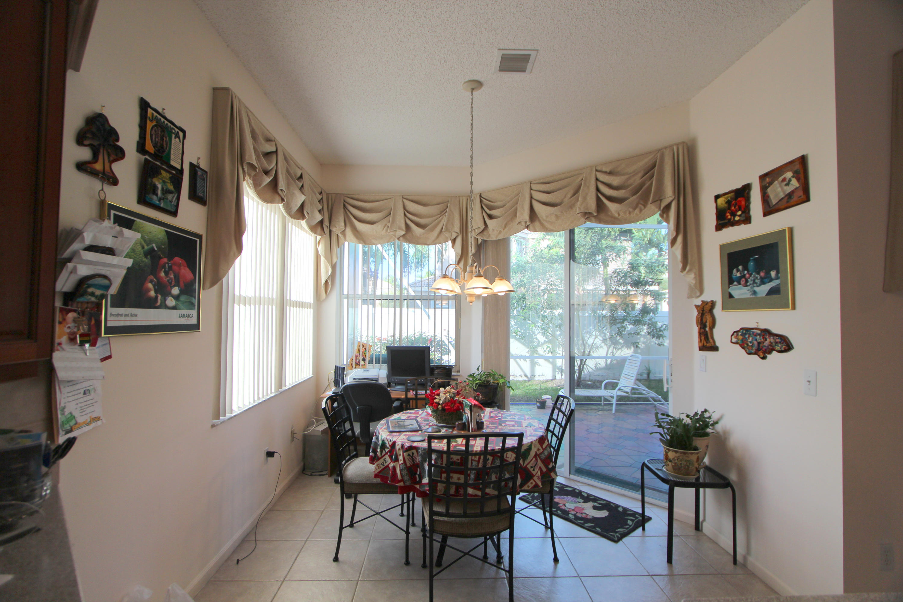 2068 Reston Circle Royal Palm Beach, FL 33411 - Photo 9 of 52 IMG_0657