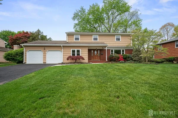 $849,900 | 17 Green Hills Road, East Brunswick, NJ 08816