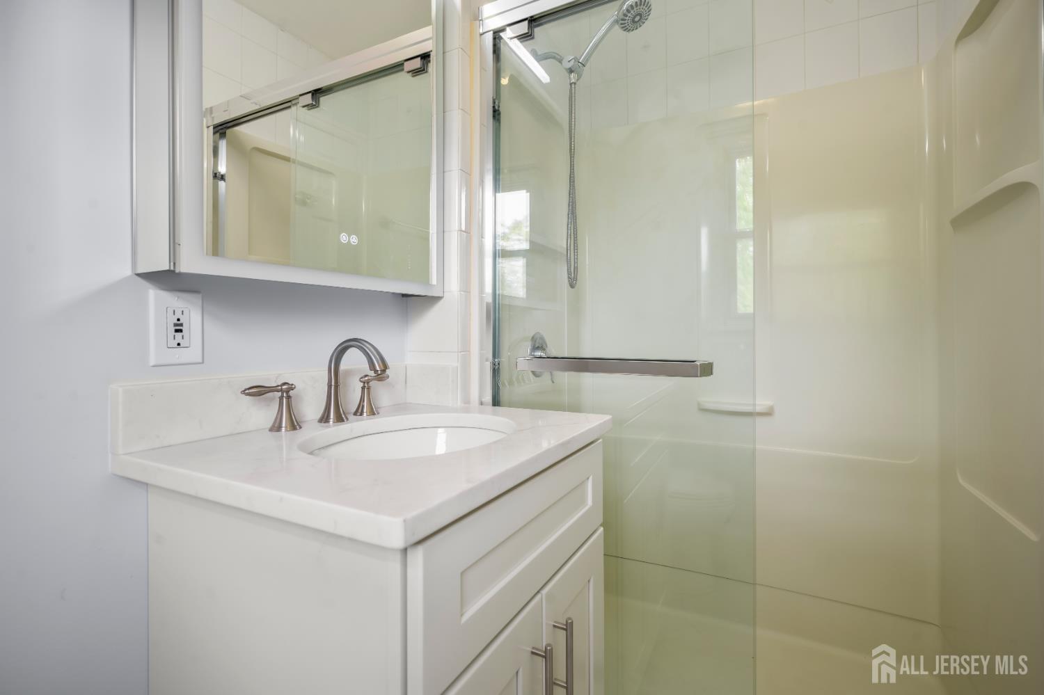 17 Green Hills Road East Brunswick, NJ 08816 - Photo 15 of 30