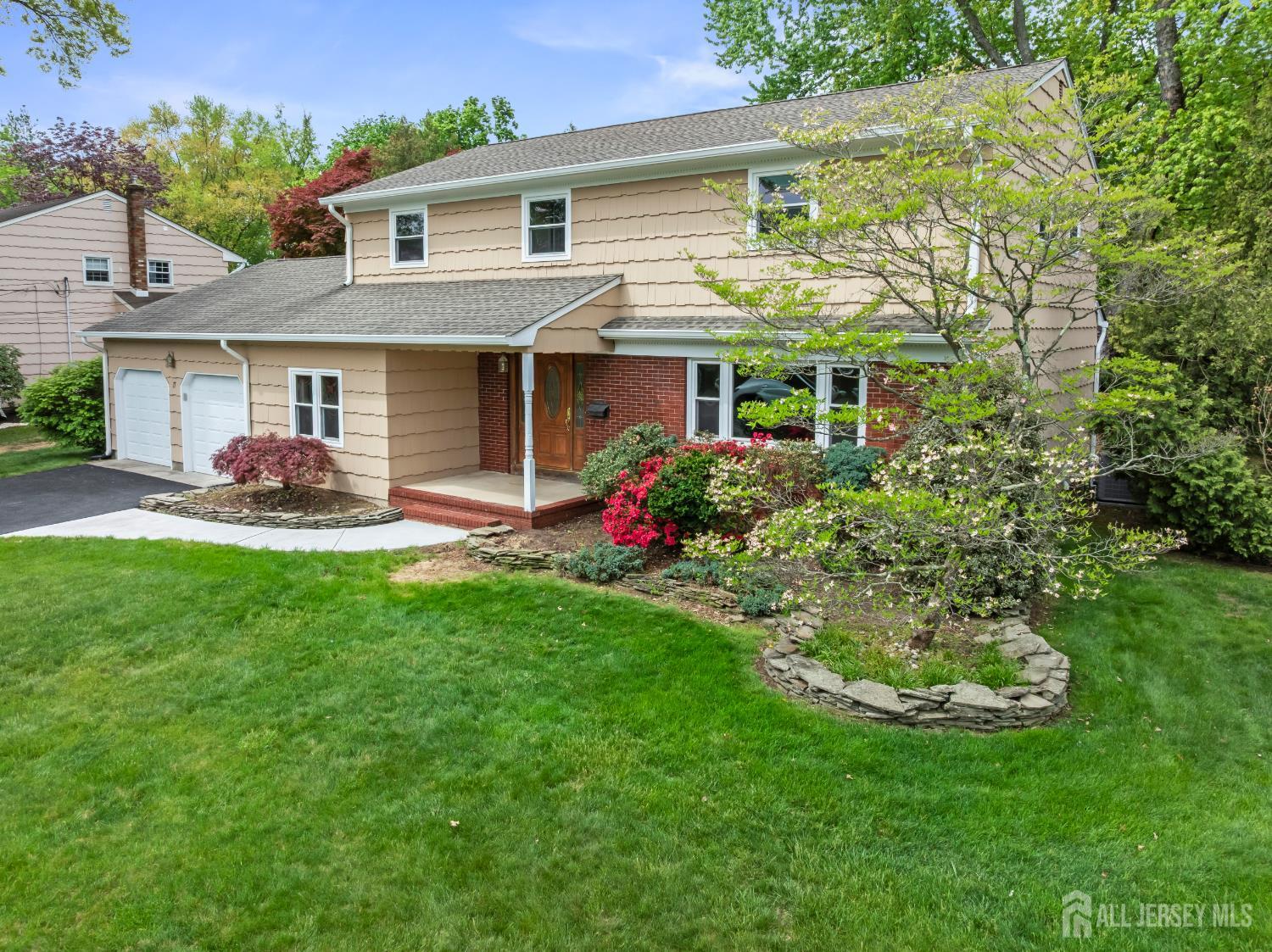 17 Green Hills Road East Brunswick, NJ 08816 - Photo 2 of 30
