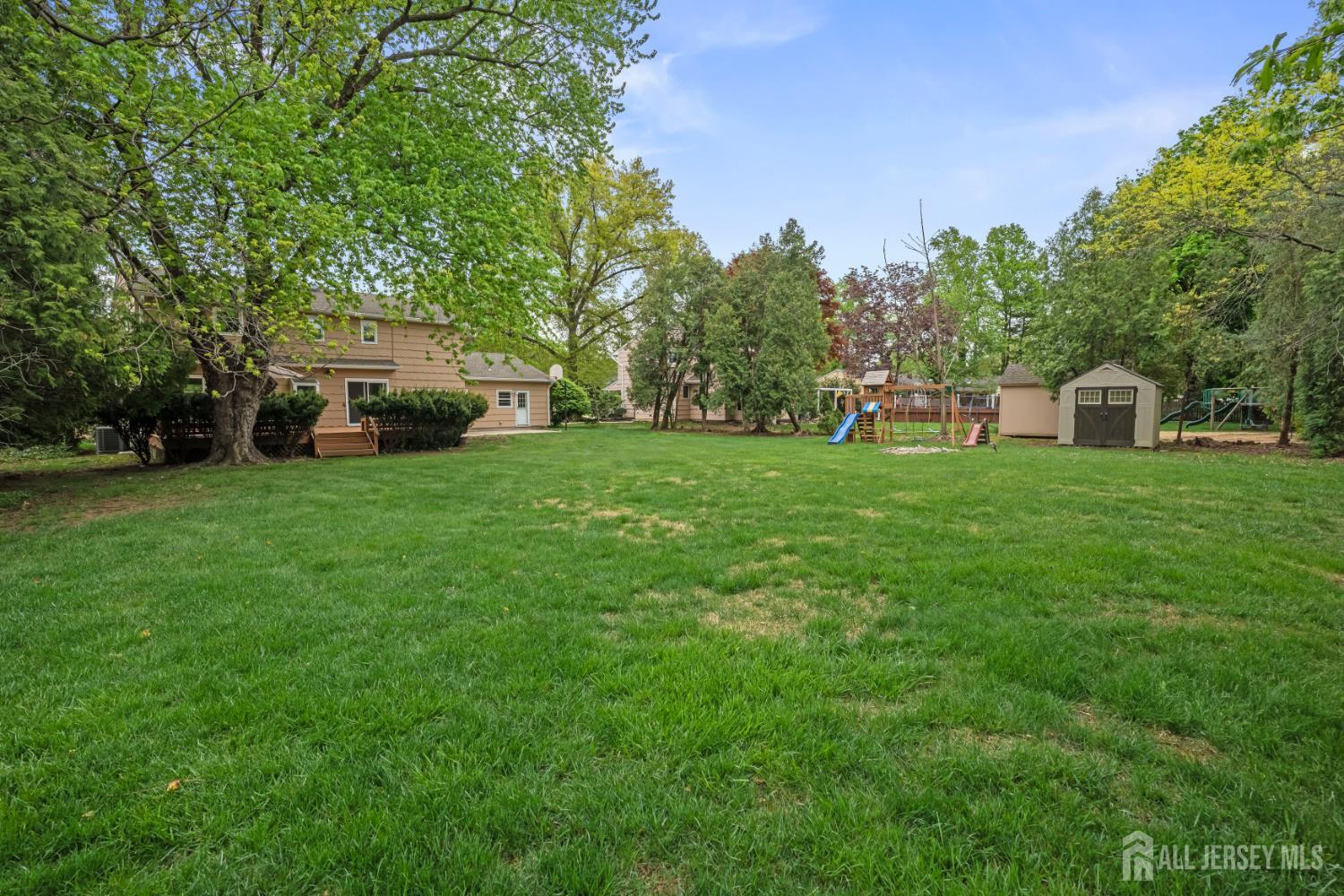 17 Green Hills Road East Brunswick, NJ 08816 - Photo 25 of 30