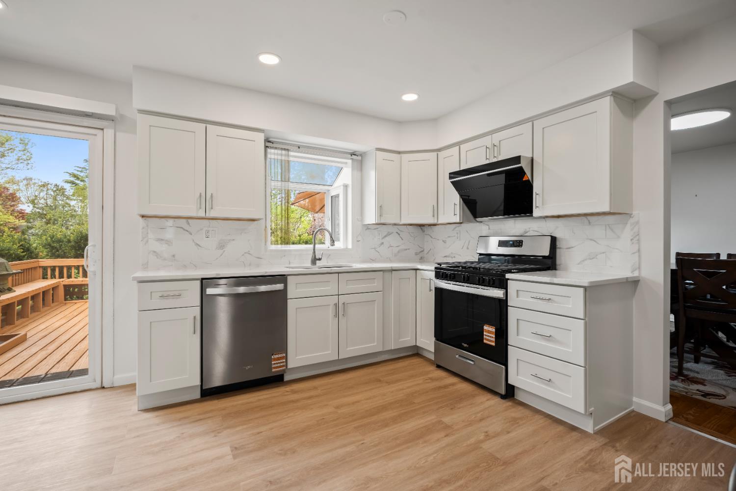 17 Green Hills Road East Brunswick, NJ 08816 - Photo 8 of 30