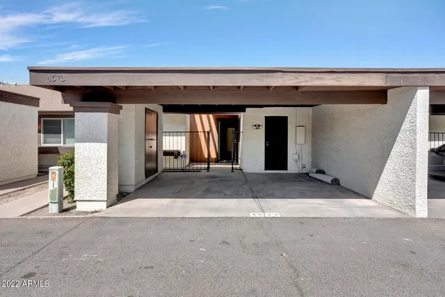 $1,700 | 4573 West McLellan Road, Glendale, AZ 85301