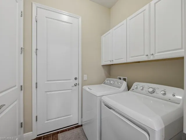 $659,900 | 21278 Estero Preserve Run, Estero, FL 33928