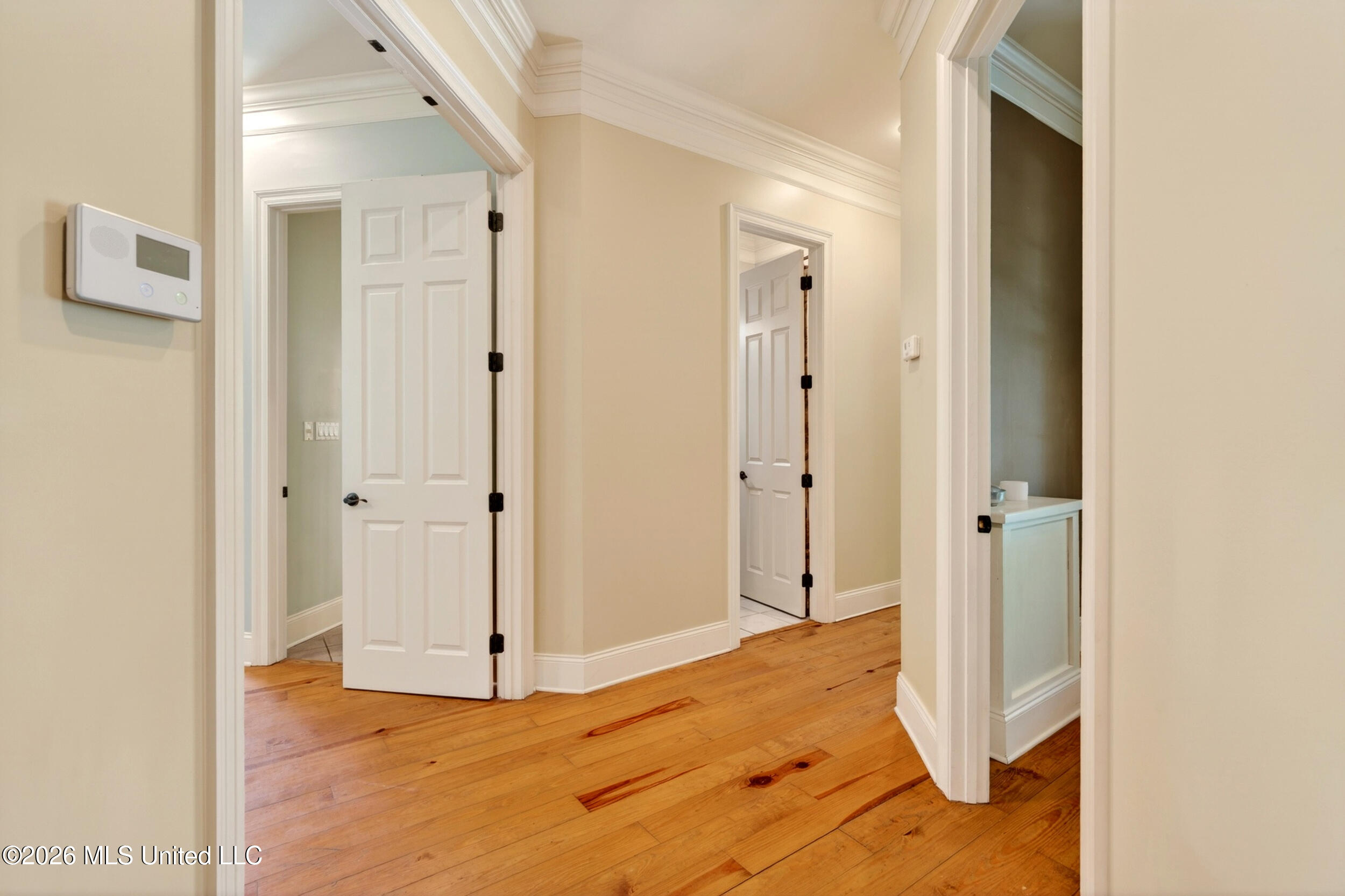 40 Marais Ridge Hattiesburg, MS 39402 - Photo 38 of 94 38_38_hallway