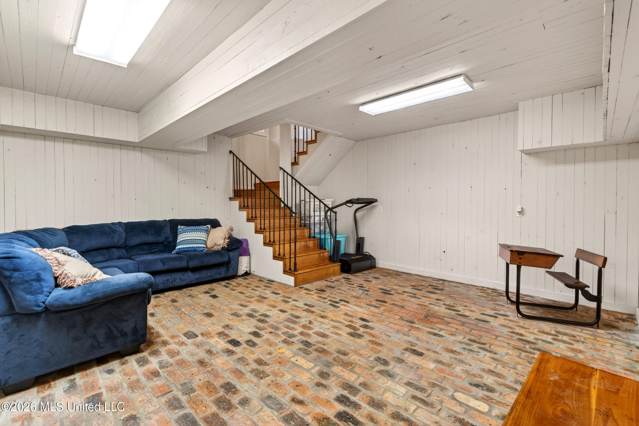 40 Marais Ridge Hattiesburg, MS 39402 - Photo 66 of 94 66_66_basemenfamilyroom
