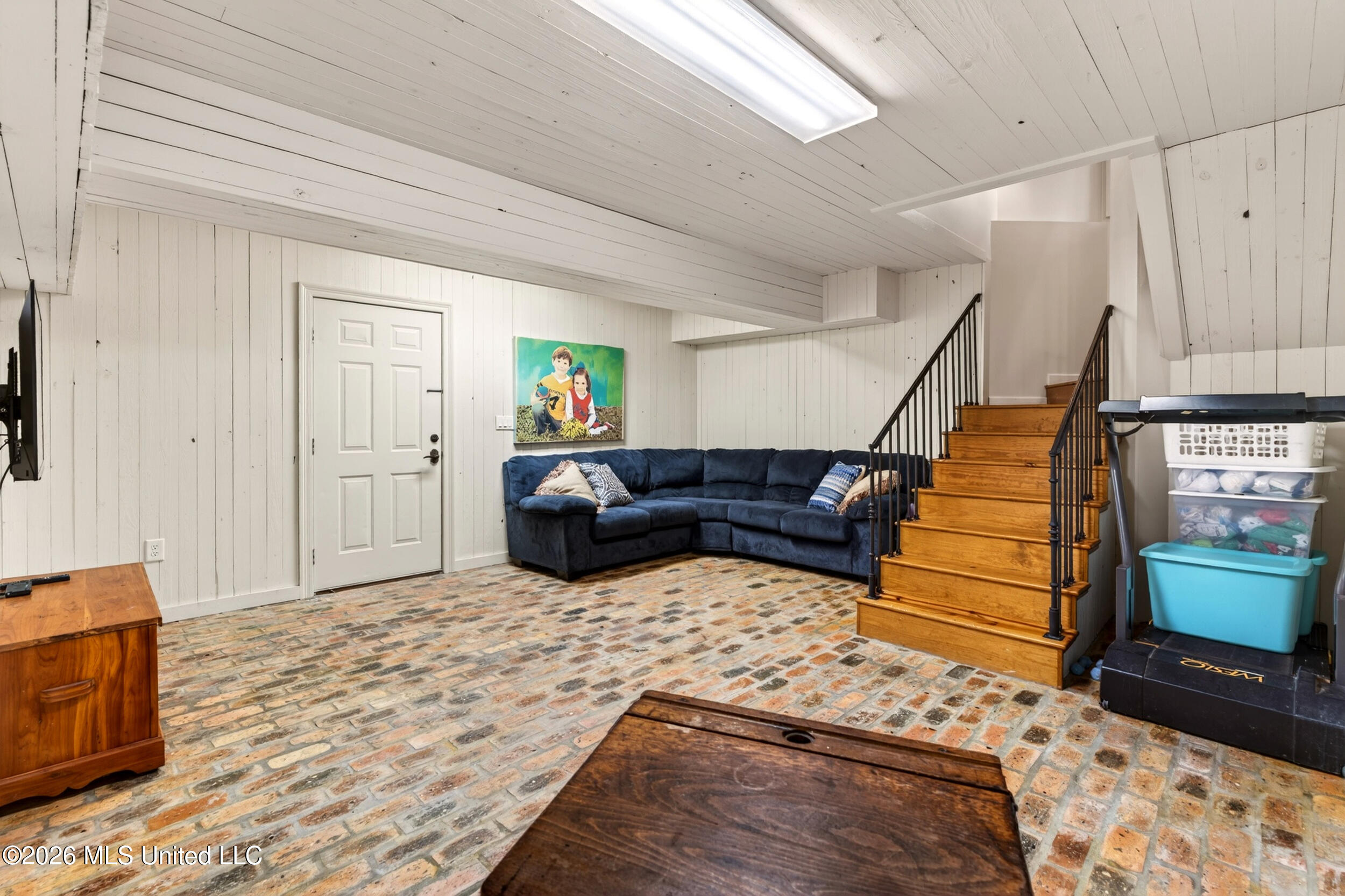 40 Marais Ridge Hattiesburg, MS 39402 - Photo 67 of 94 67_67_basementfamilyroom
