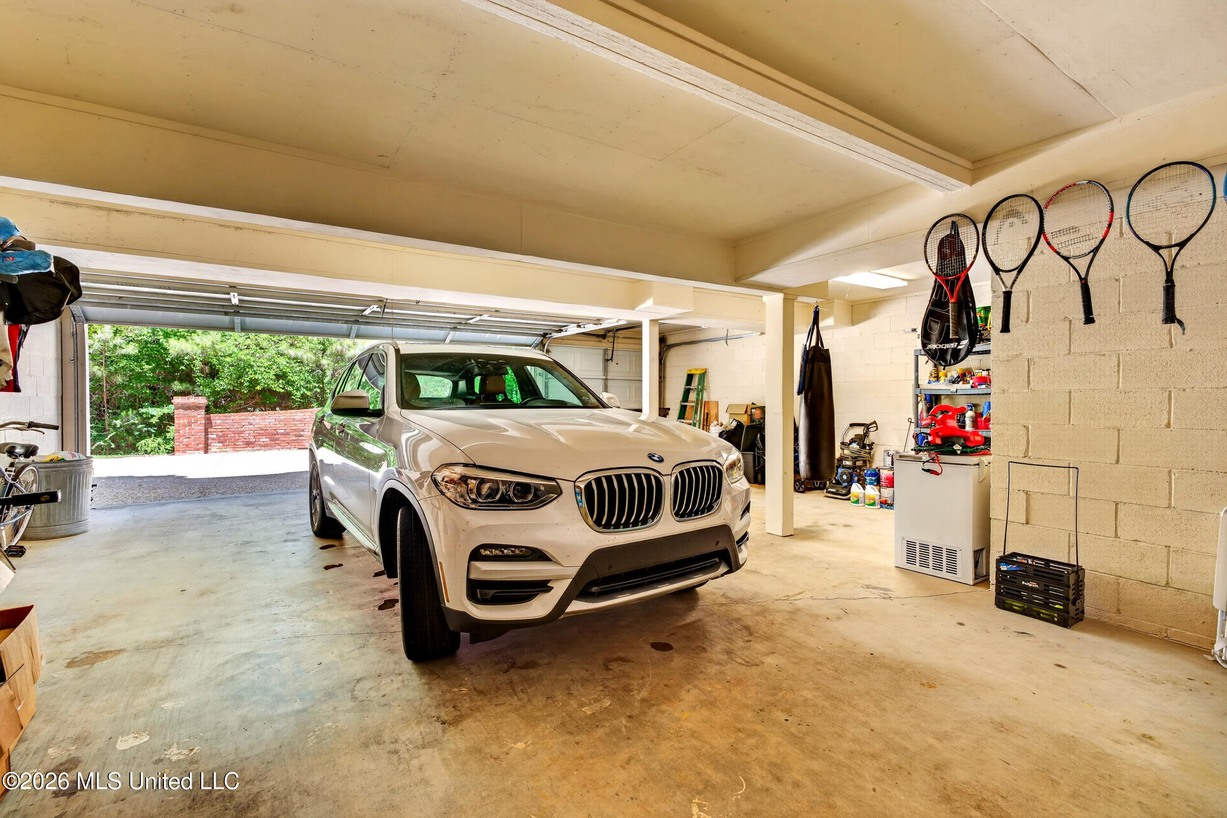 40 Marais Ridge Hattiesburg, MS 39402 - Photo 68 of 94 68_68_garage