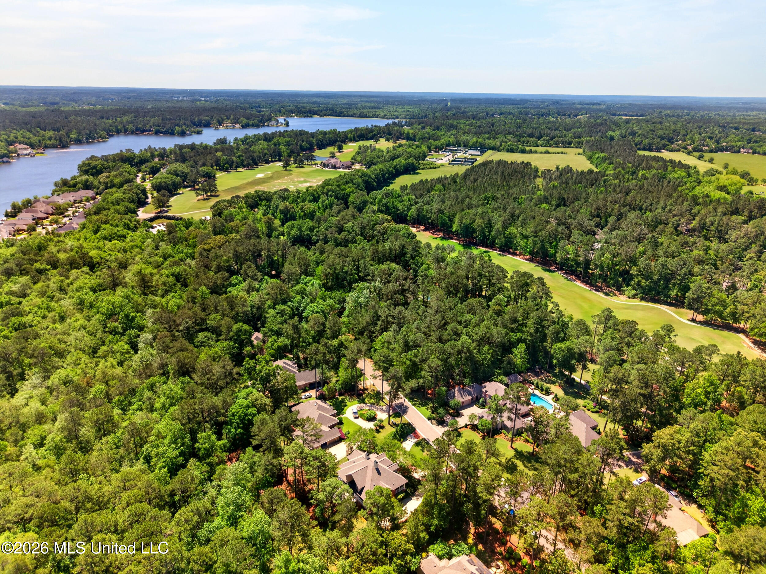40 Marais Ridge Hattiesburg, MS 39402 - Photo 82 of 94 82_82_aerial