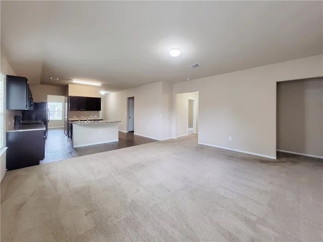 $1,800 | 11924 Riparian Road, Manor, TX 78653