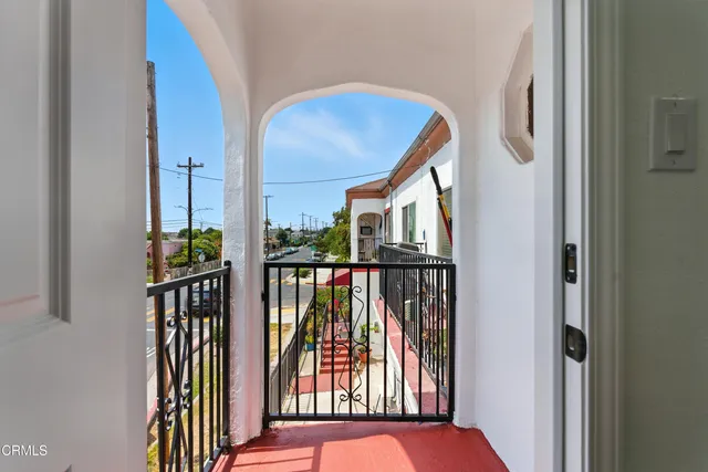 $2,200 | 5137 East 6th Street, East Los Angeles, CA 90022