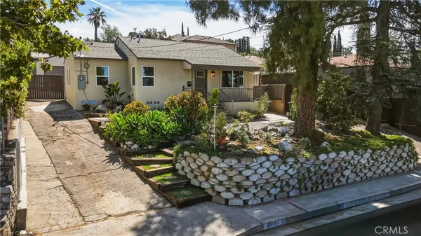 $899,000 | 10512 Samoa Avenue, Tujunga, CA 91042