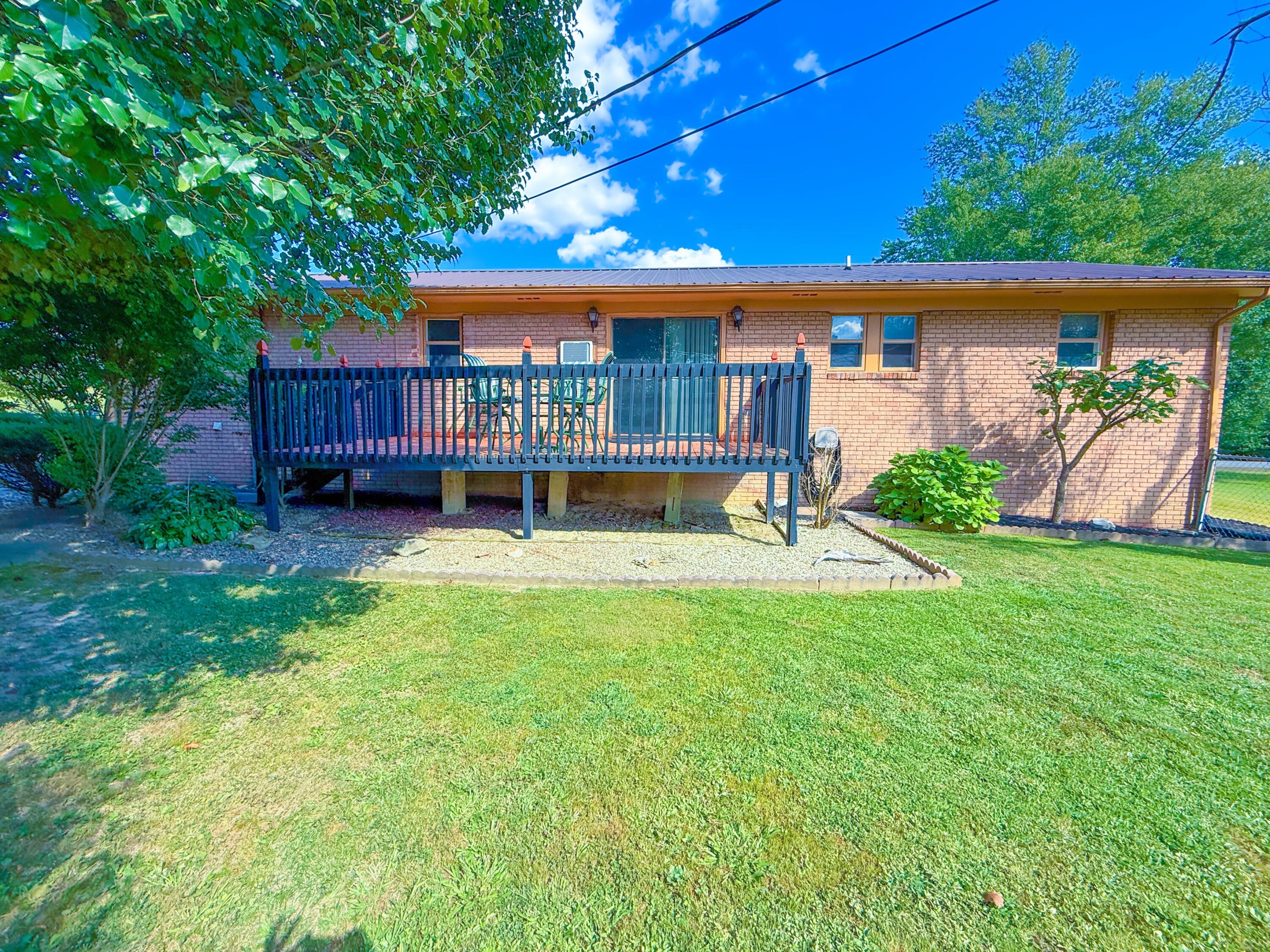 929 Jackson Fariston Road London, KY 40744 - Photo 36 of 47 29BD8DD5-F437-46EC-A0F0-53E8D8C1CDA5