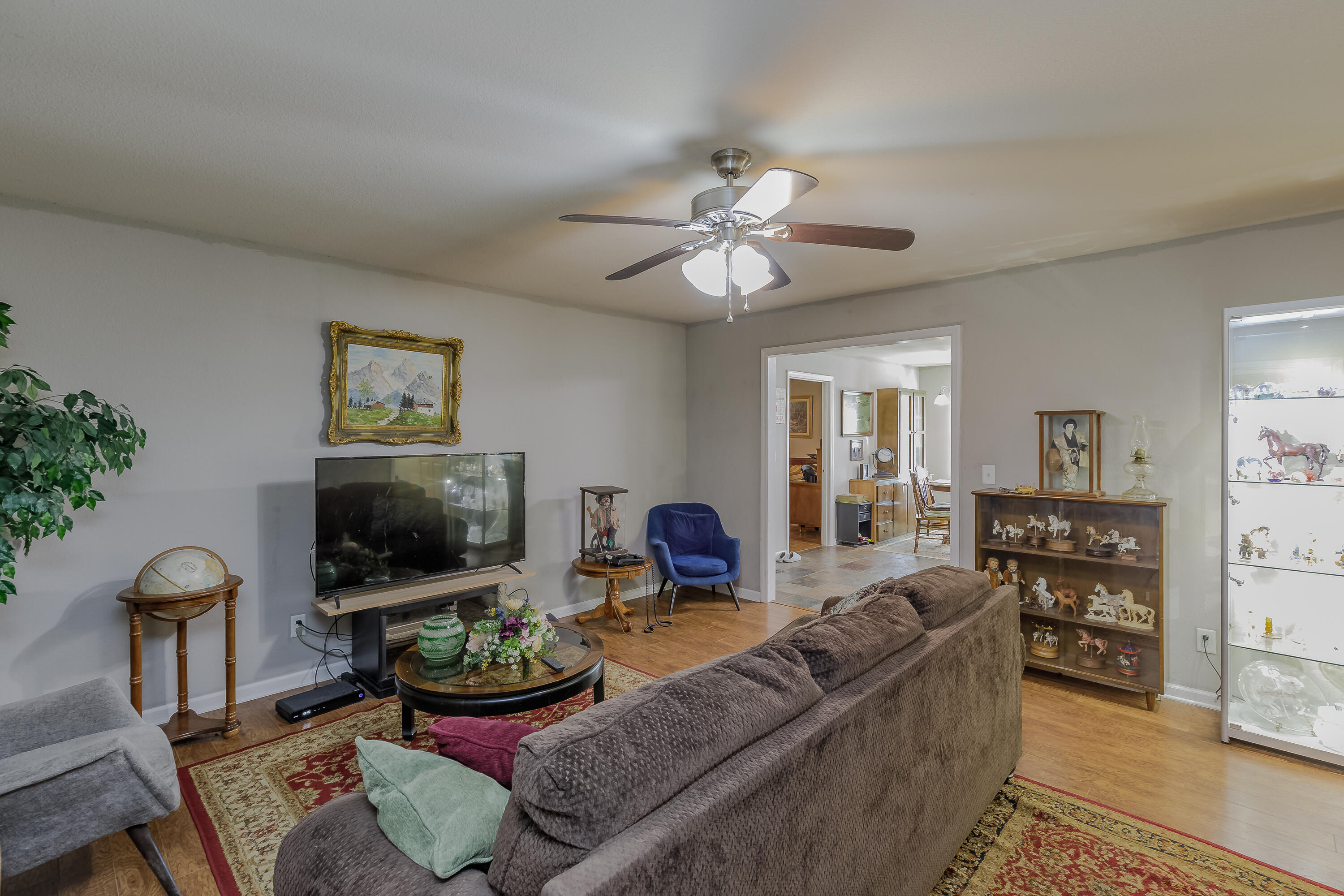 151 Quail Road LaFayette, GA 30728 - Photo 3 of 34 Living Room