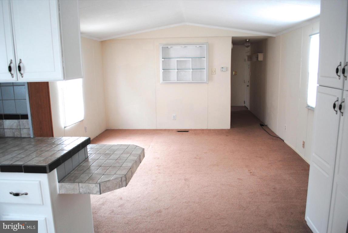 121 Pheasant Road Lancaster, PA 17603 - Photo 3 of 43 Gallery Image 3