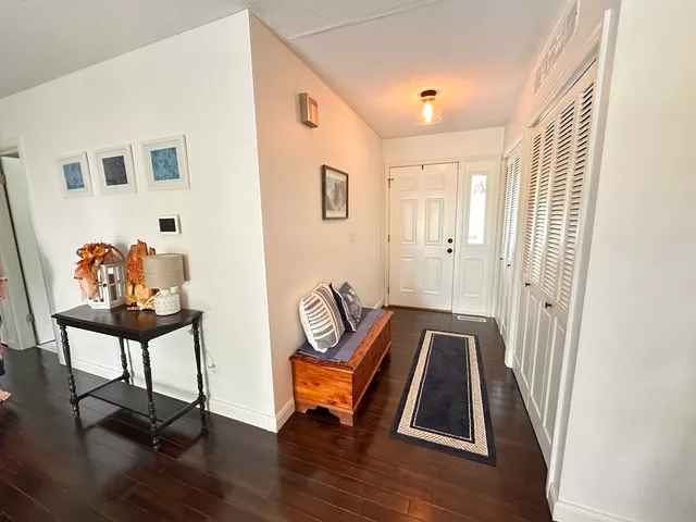 $274,900 | 2006 Park Ridge Drive, Urbana, IL 61802