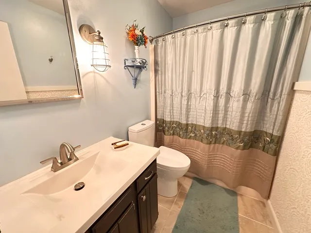 $274,900 | 2006 Park Ridge Drive, Urbana, IL 61802