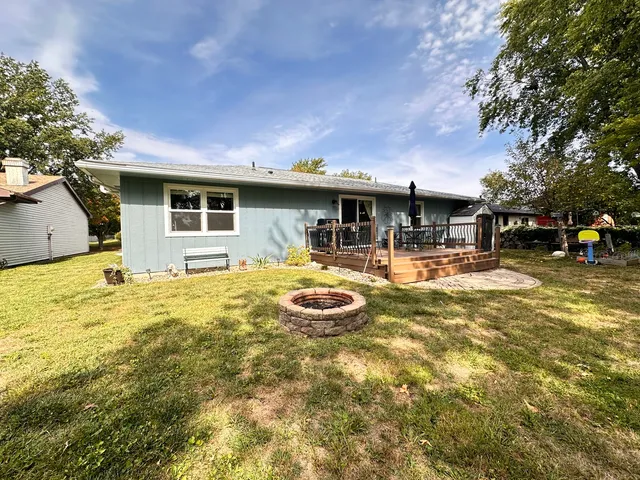 $274,900 | 2006 Park Ridge Drive, Urbana, IL 61802