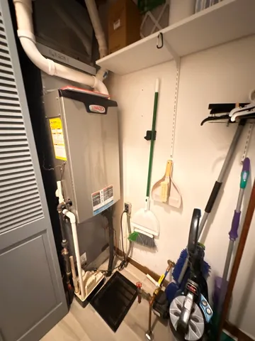 $274,900 | 2006 Park Ridge Drive, Urbana, IL 61802