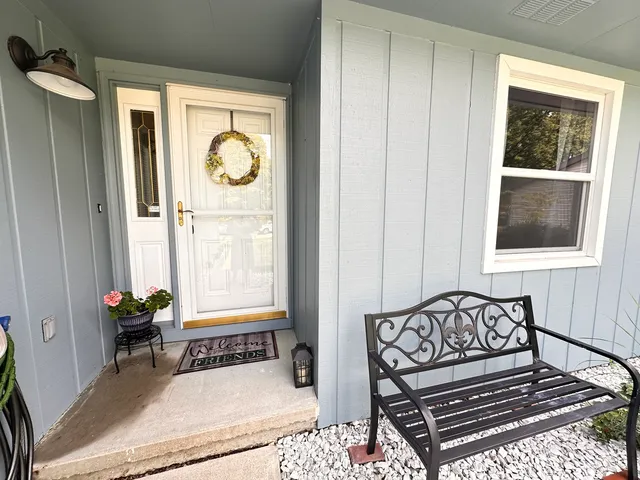 $274,900 | 2006 Park Ridge Drive, Urbana, IL 61802