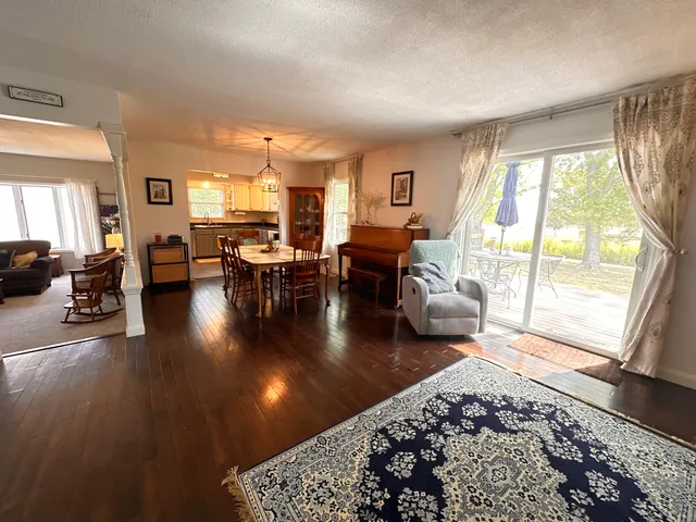 $274,900 | 2006 Park Ridge Drive, Urbana, IL 61802