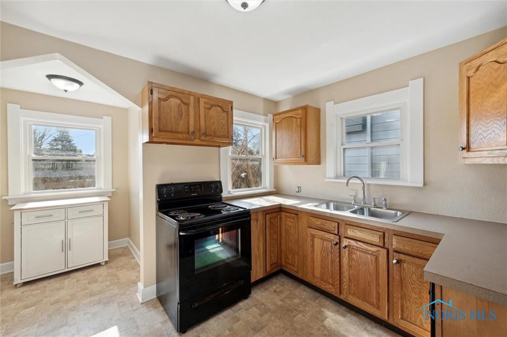 3848 Bellevue Road Toledo, OH 43613 - Photo 14 of 49 Gallery Image 14